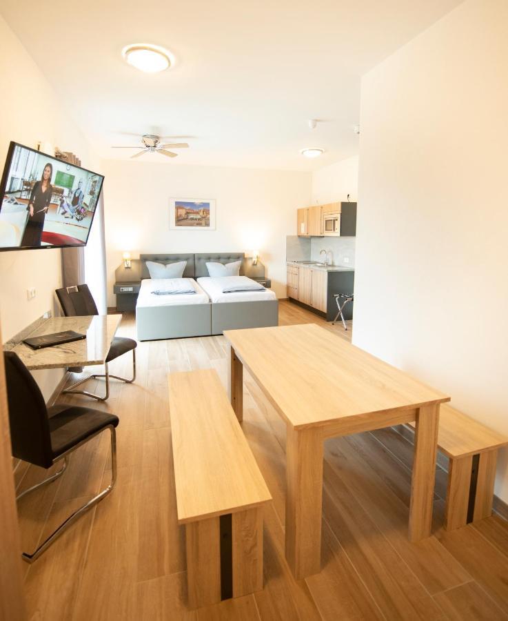 Stadthotel Donauworth Bagian luar foto