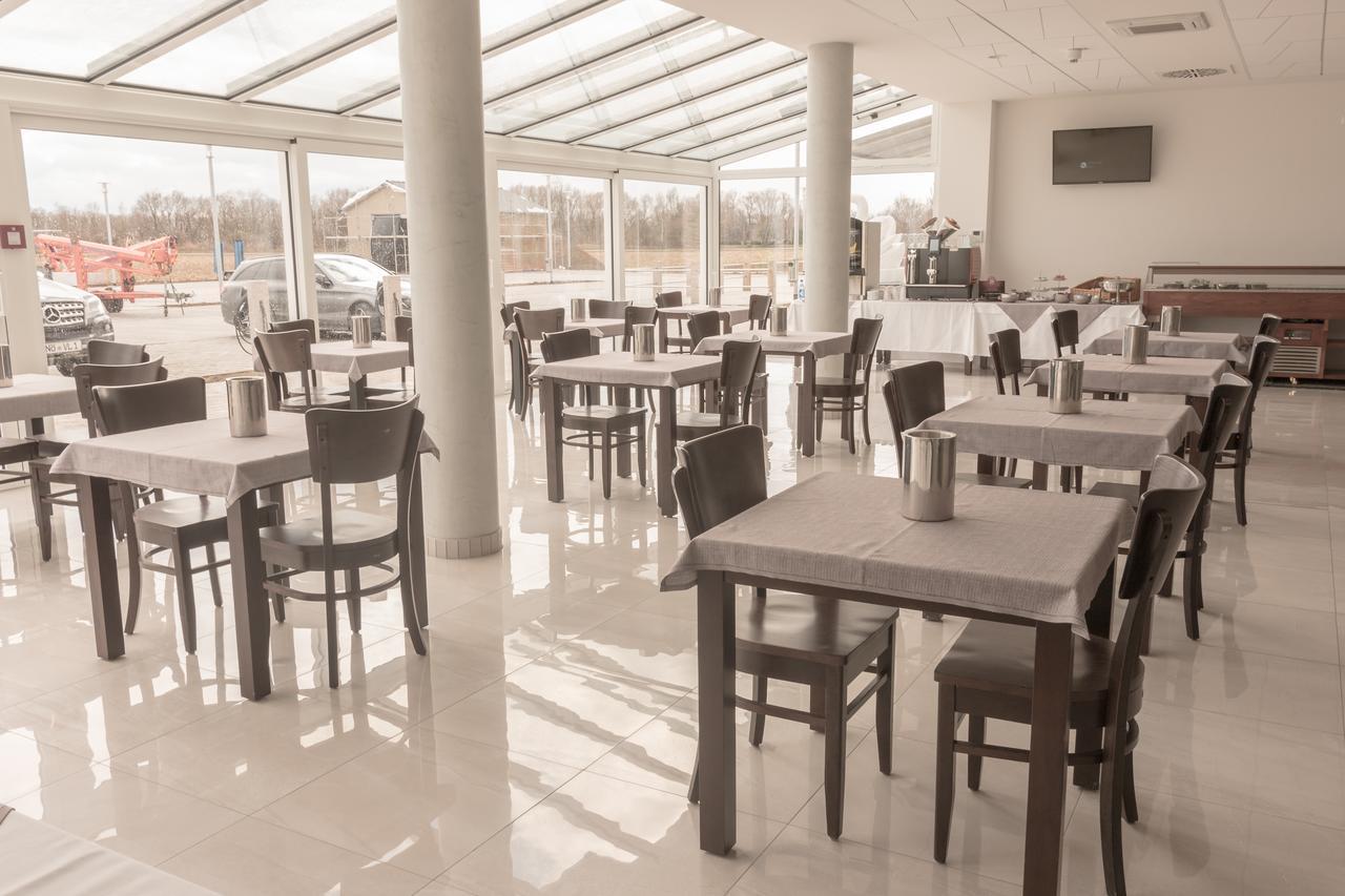 Stadthotel Donauworth Bagian luar foto